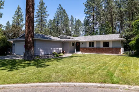 5211 W Myrtlewood Court