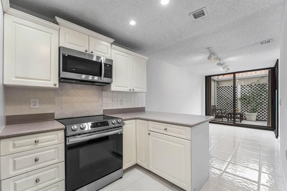 3908 S OCEAN BOULEVARD #T-1 Highland Beach, FL 33487