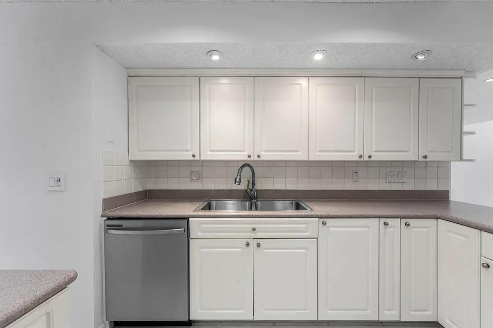 3908 S OCEAN BOULEVARD #T-1 Highland Beach, FL 33487
