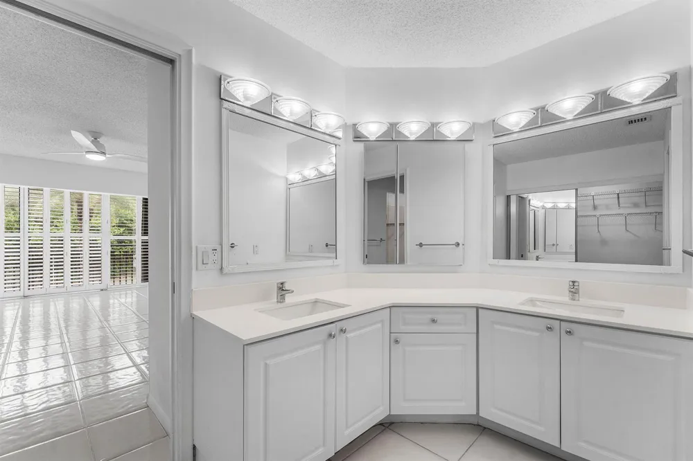 3908 S OCEAN BOULEVARD #T-1 Highland Beach, FL 33487