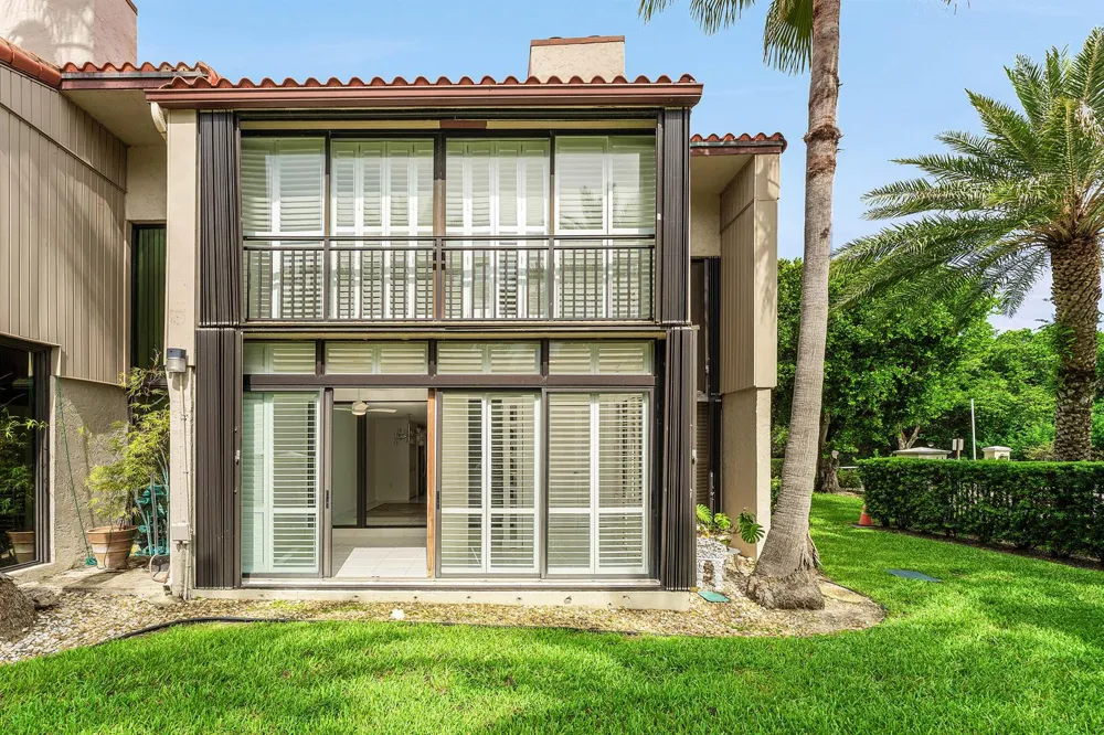 3908 S OCEAN BOULEVARD #T-1 Highland Beach, FL 33487