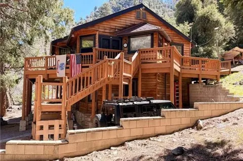 41563 River Falls