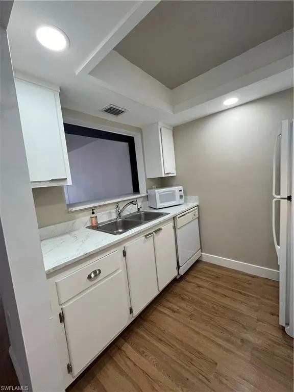 3704 Broadway #100 Fort Myers, FL 33901