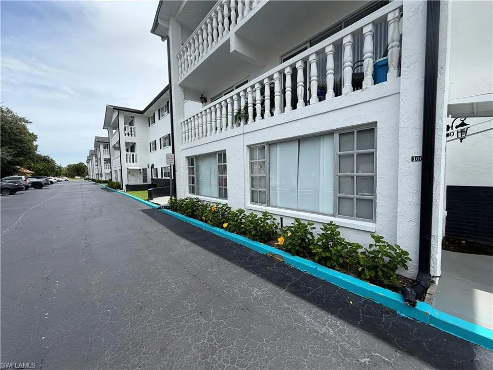 3704 Broadway #100 Fort Myers, FL 33901