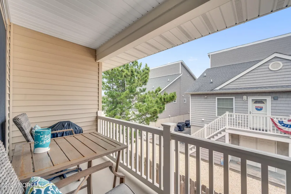 1820 E Pennsylvania Avenue E #4 Ortley Beach, NJ 08751