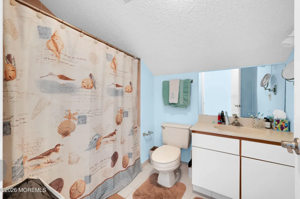1820 E Pennsylvania Avenue E #4 Ortley Beach, NJ 08751