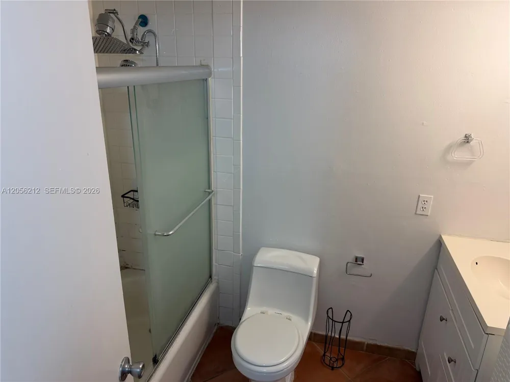 1801 S Treasure Dr #510 North Bay Village, FL 33141