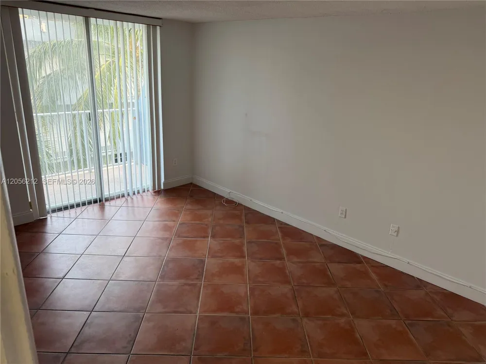 1801 S Treasure Dr #510 North Bay Village, FL 33141