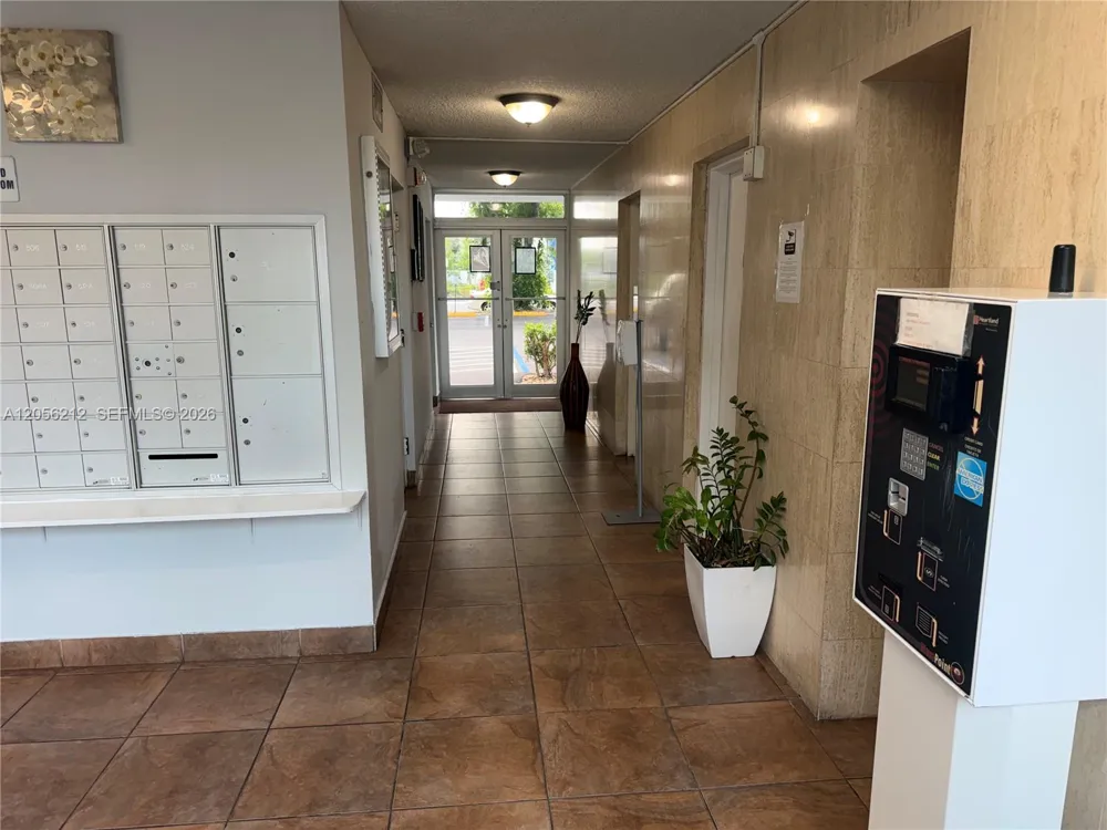 1801 S Treasure Dr #510 North Bay Village, FL 33141