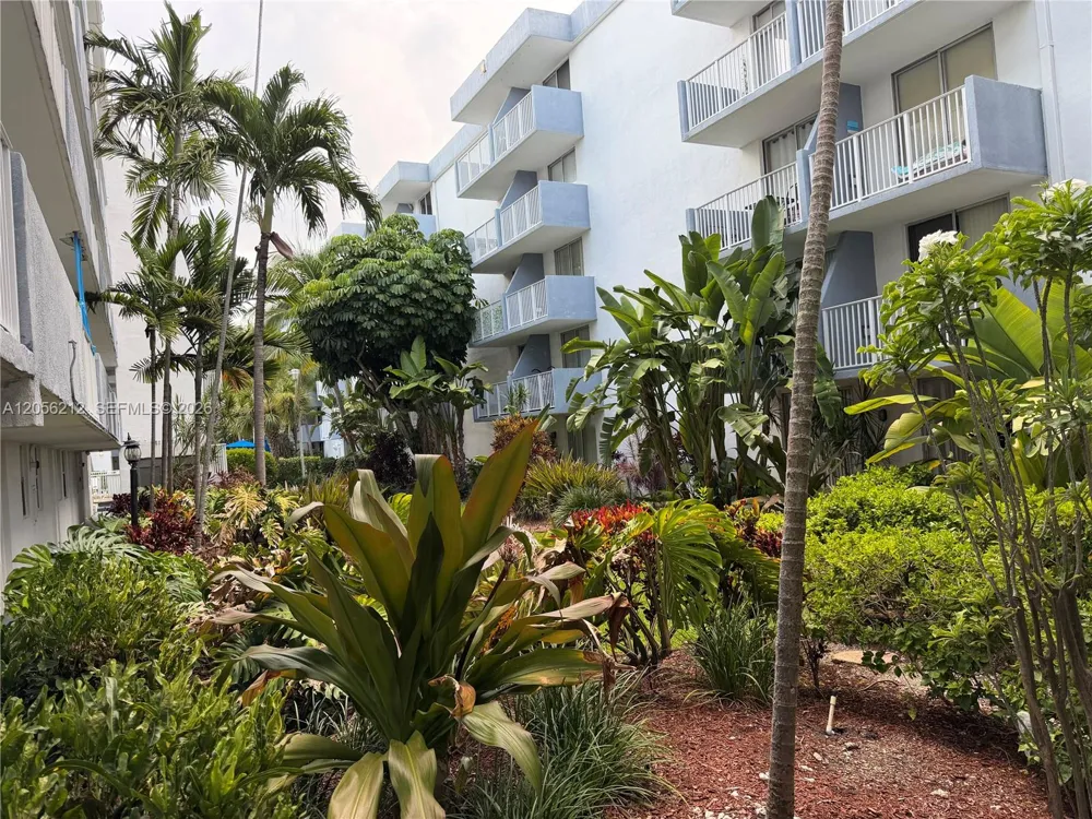 1801 S Treasure Dr #510 North Bay Village, FL 33141