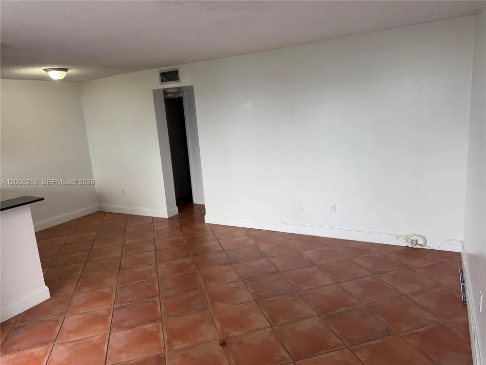 1801 S Treasure Dr #510 North Bay Village, FL 33141