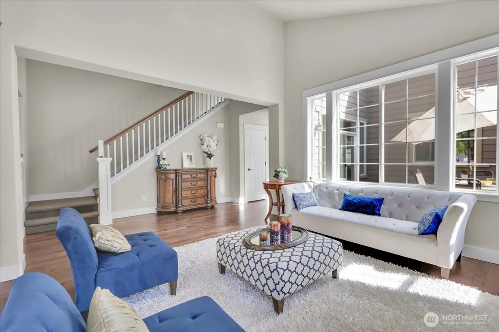 13721 SE 90th Place Newcastle, WA 98059