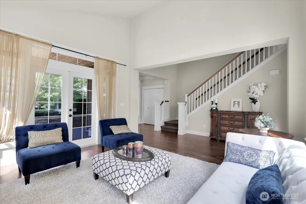 13721 SE 90th Place Newcastle, WA 98059