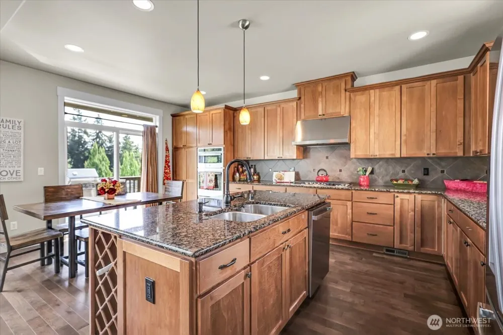 13721 SE 90th Place Newcastle, WA 98059