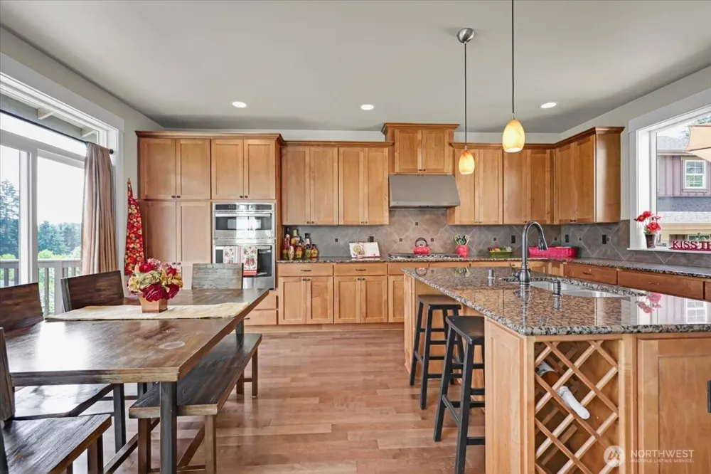 13721 SE 90th Place Newcastle, WA 98059