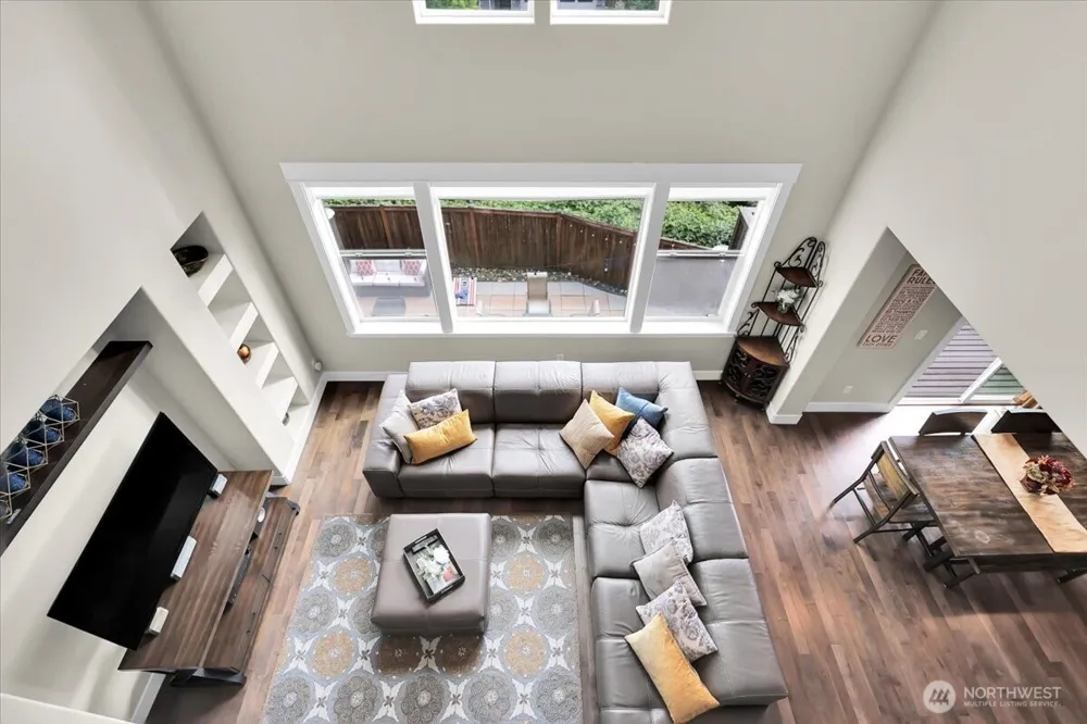 13721 SE 90th Place Newcastle, WA 98059