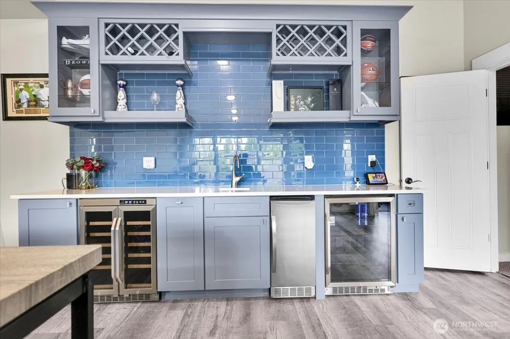13721 SE 90th Place Newcastle, WA 98059