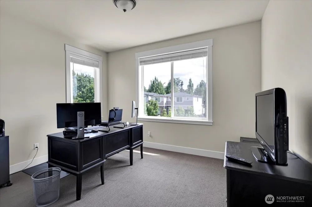 13721 SE 90th Place Newcastle, WA 98059