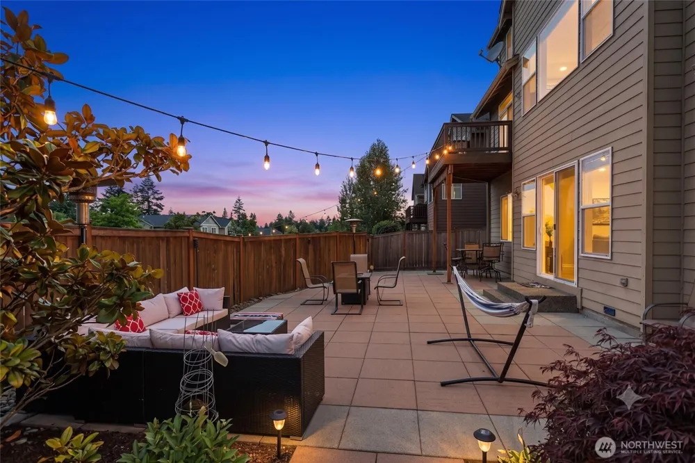 13721 SE 90th Place Newcastle, WA 98059