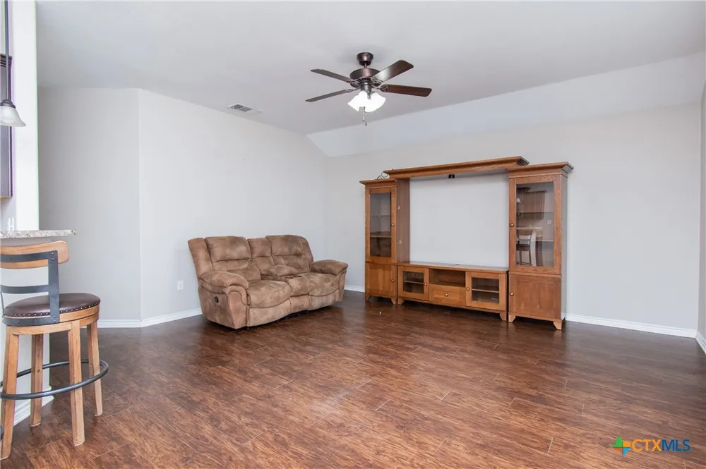 202 Diane Drive Moody, TX 76557