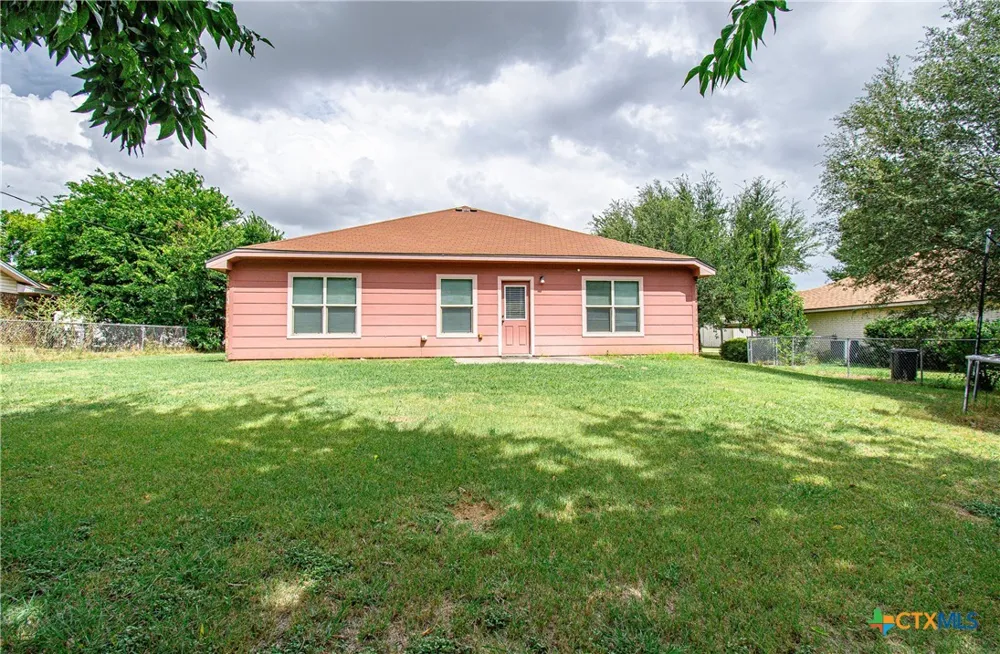 202 Diane Drive Moody, TX 76557