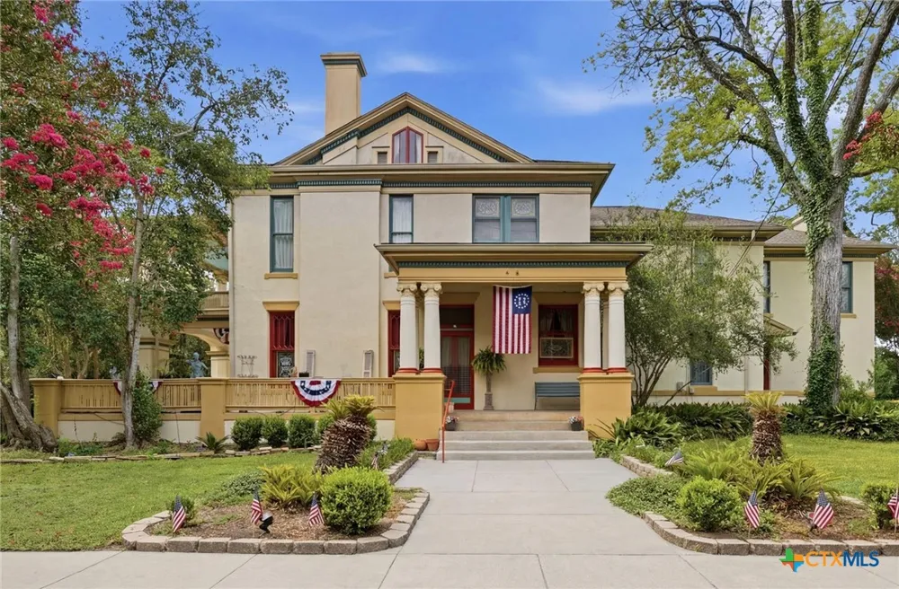 723 Saint James Street Gonzales, TX 78629