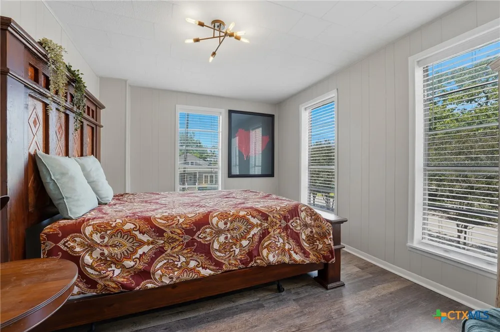 723 Saint James Street Gonzales, TX 78629
