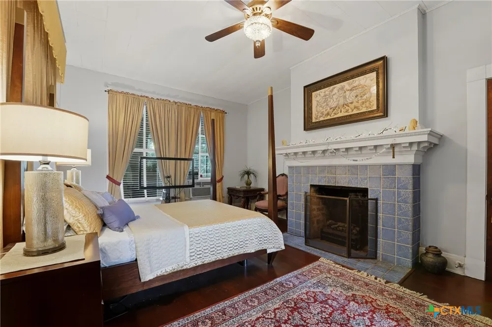 723 Saint James Street Gonzales, TX 78629