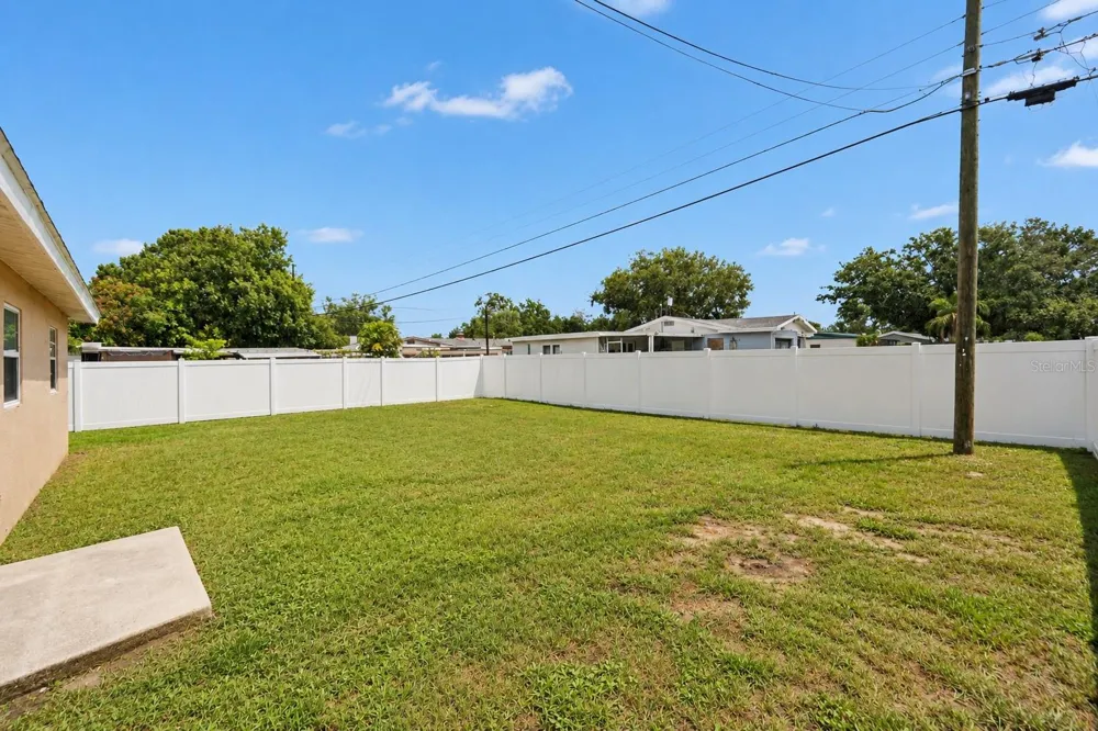 131 EMERALD LANE Largo, FL 33771