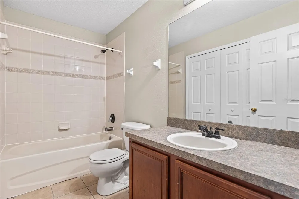216 DRAGONS FIRE PLACE Valrico, FL 33594