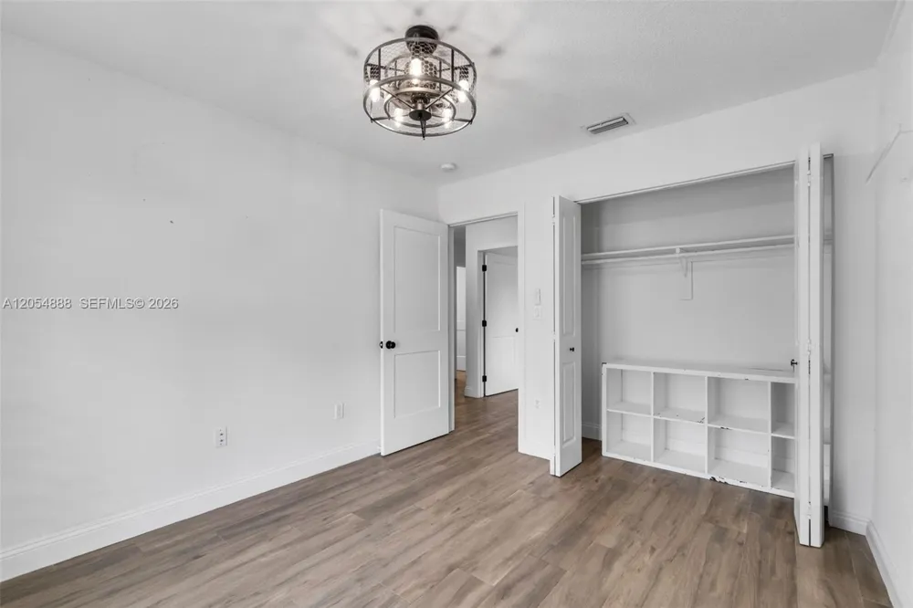 15260 SW 143rd St Miami, FL 33196