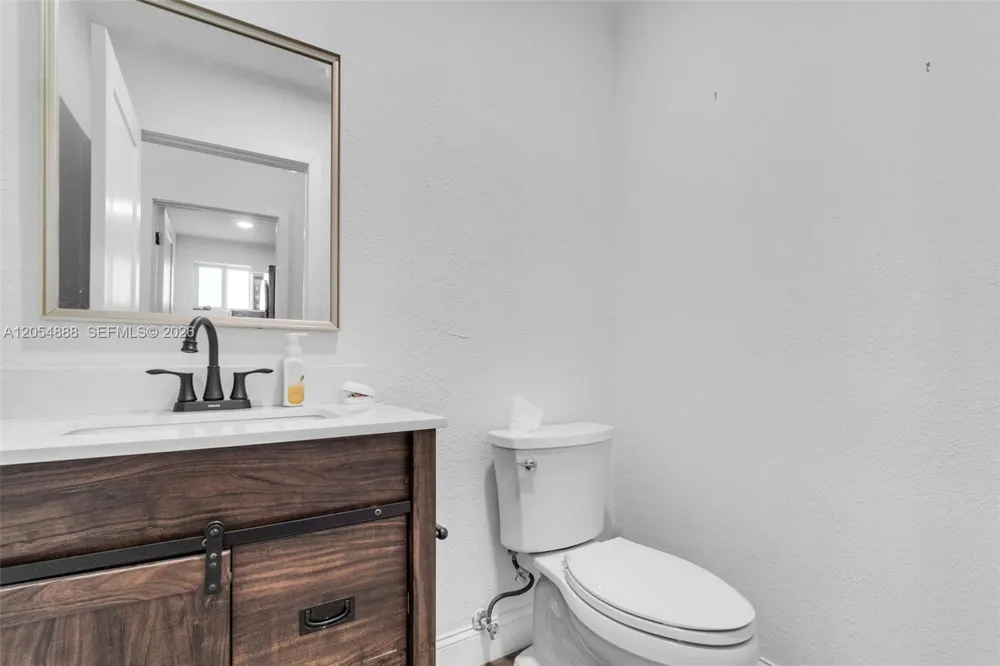 15260 SW 143rd St Miami, FL 33196