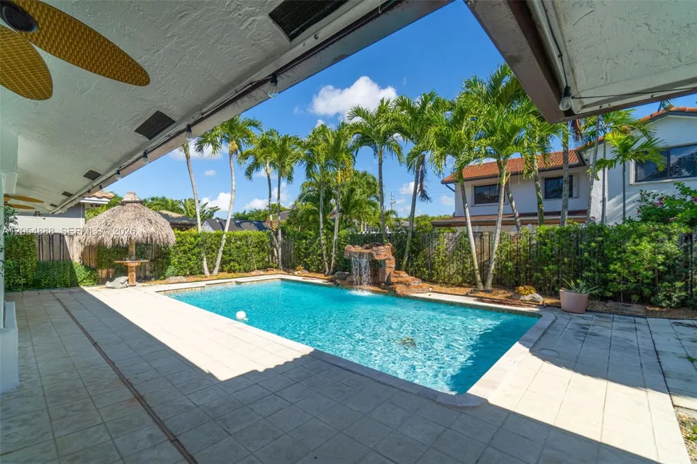 15260 SW 143rd St Miami, FL 33196
