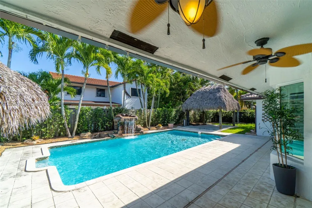 15260 SW 143rd St Miami, FL 33196