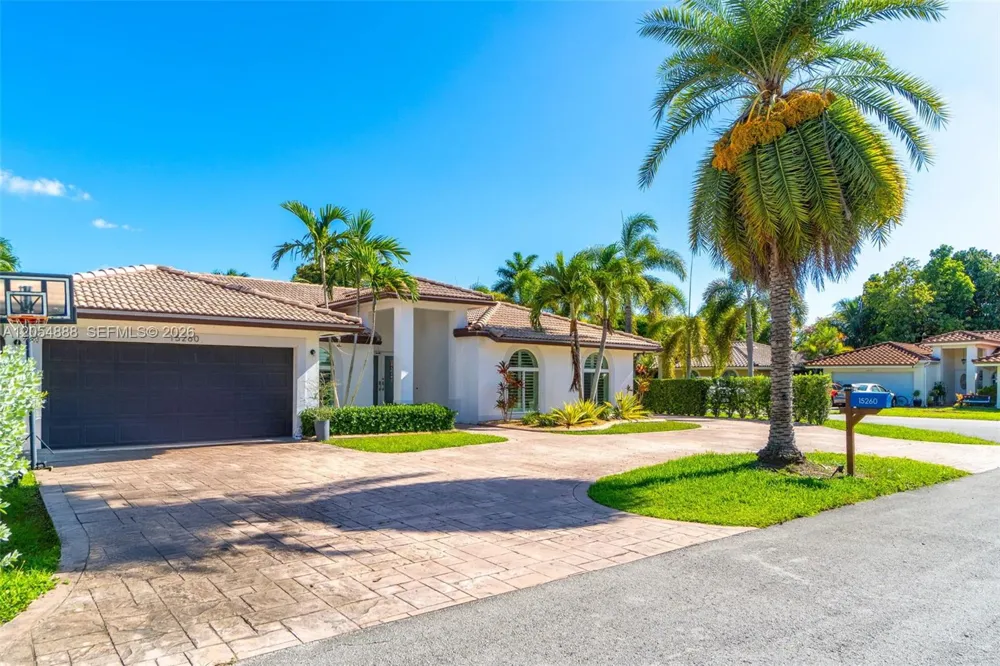 15260 SW 143rd St Miami, FL 33196
