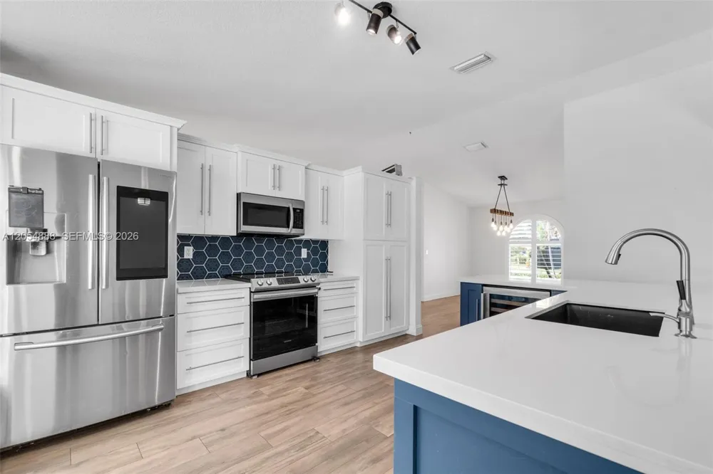 15260 SW 143rd St Miami, FL 33196