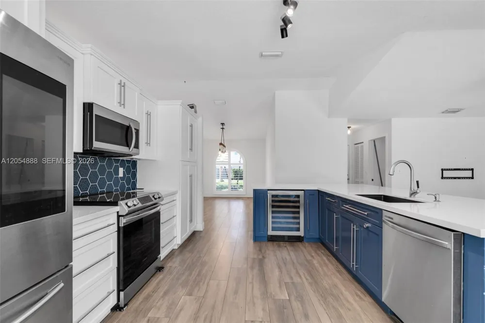 15260 SW 143rd St Miami, FL 33196