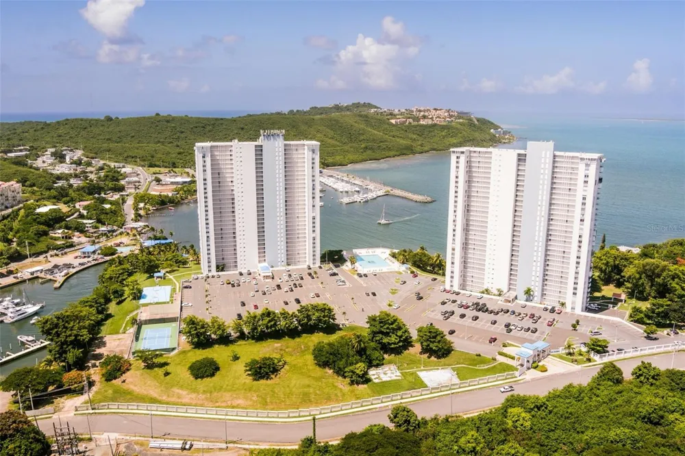 200 AVENIDA MARINA VIEW DOS MARINAS II #2706 Fajardo, PR 00738