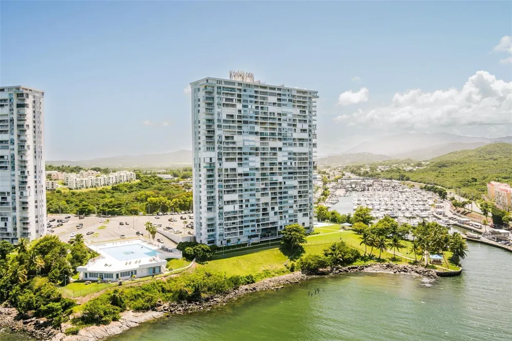 200 AVENIDA MARINA VIEW DOS MARINAS II #2706 Fajardo, PR 00738
