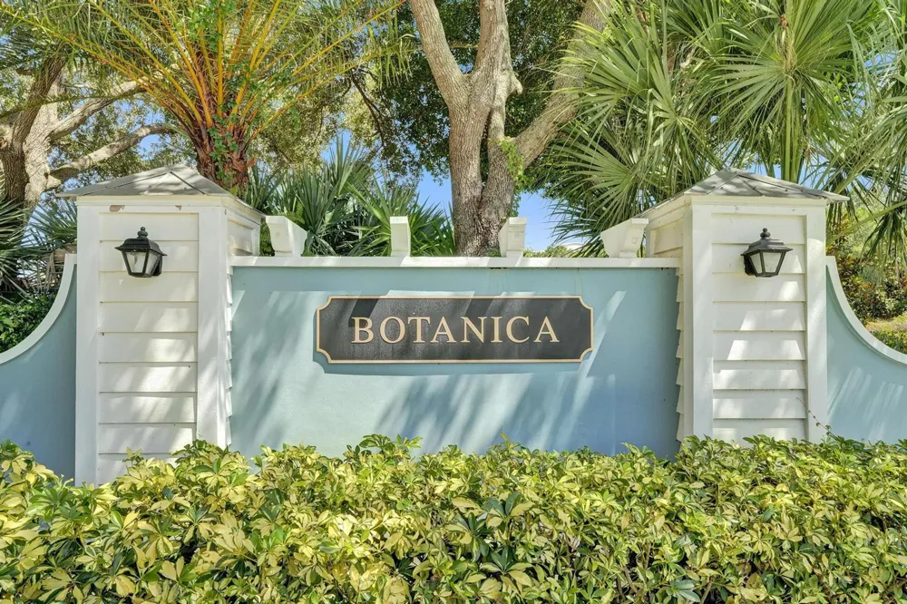 111 LEATHER LEAF DRIVE Jupiter, FL 33458