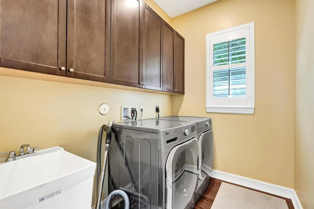 111 LEATHER LEAF DRIVE Jupiter, FL 33458