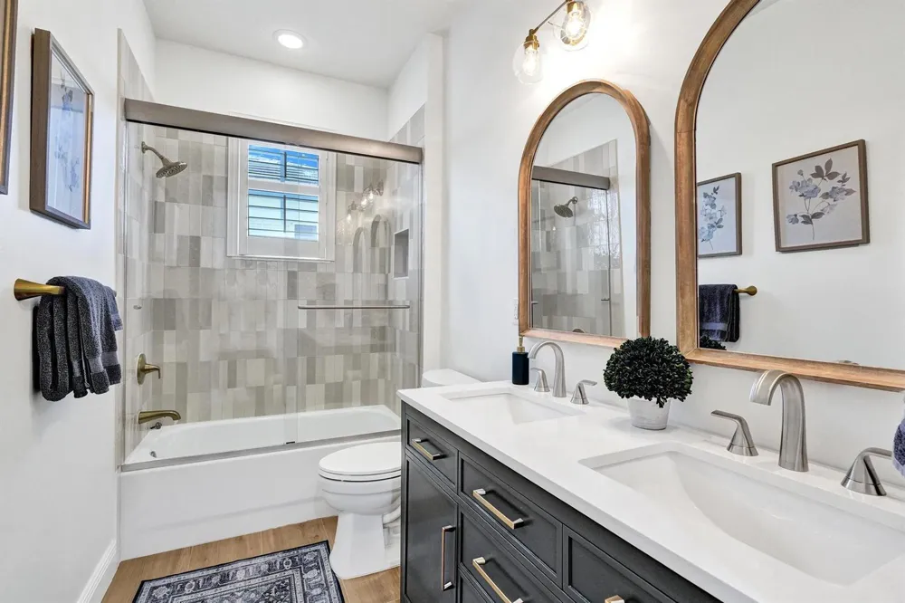 111 LEATHER LEAF DRIVE Jupiter, FL 33458