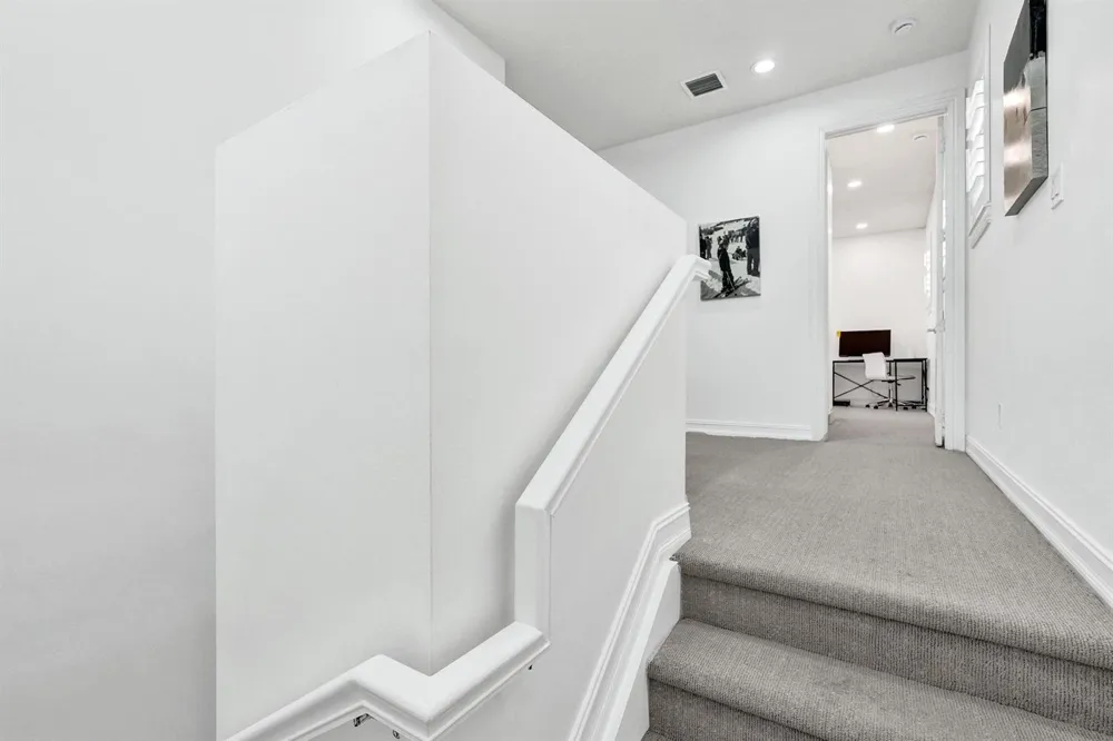 111 LEATHER LEAF DRIVE Jupiter, FL 33458