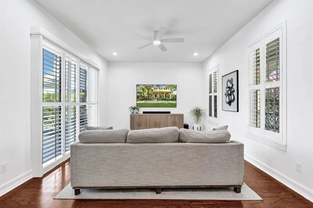 111 LEATHER LEAF DRIVE Jupiter, FL 33458
