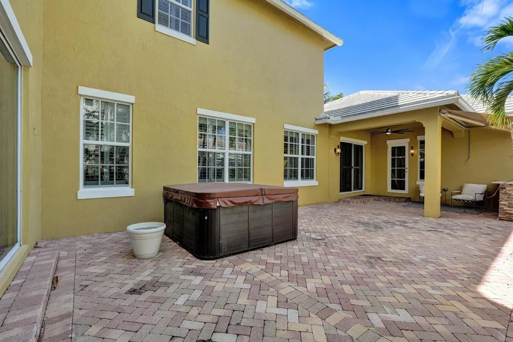 111 LEATHER LEAF DRIVE Jupiter, FL 33458