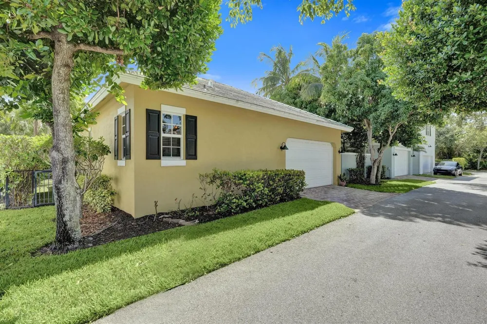 111 LEATHER LEAF DRIVE Jupiter, FL 33458