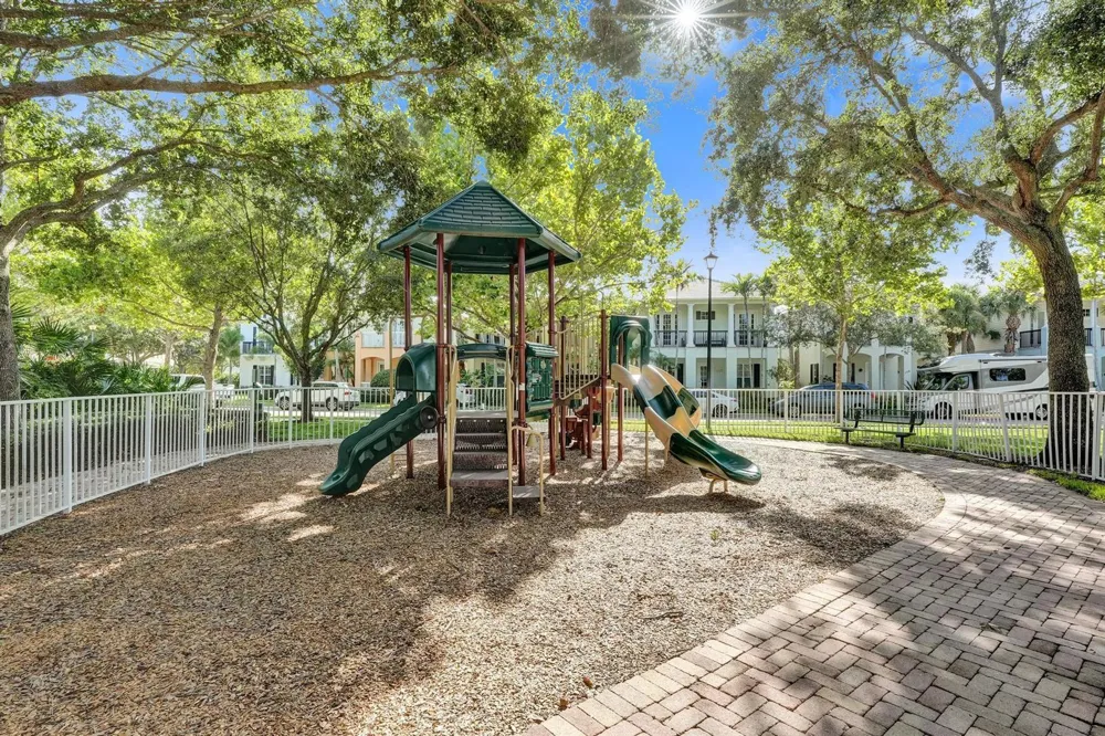 111 LEATHER LEAF DRIVE Jupiter, FL 33458