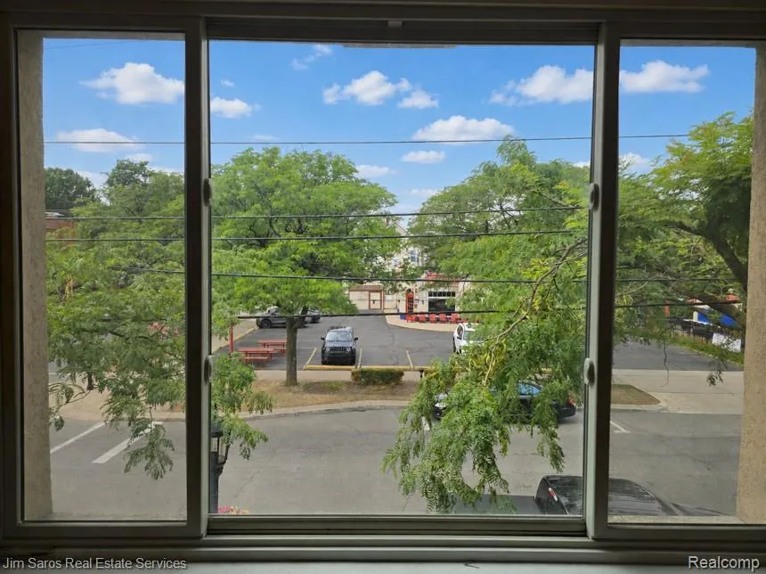 1178 Beaconsfield #3 Grosse Pointe Park City, MI 48230