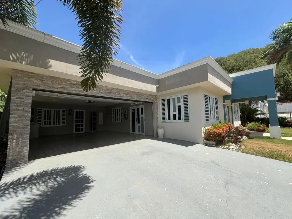 2 RAMAL 685 BO TIERRAS NUEVAS SEC LOS RABANOS Manati, PR 00674