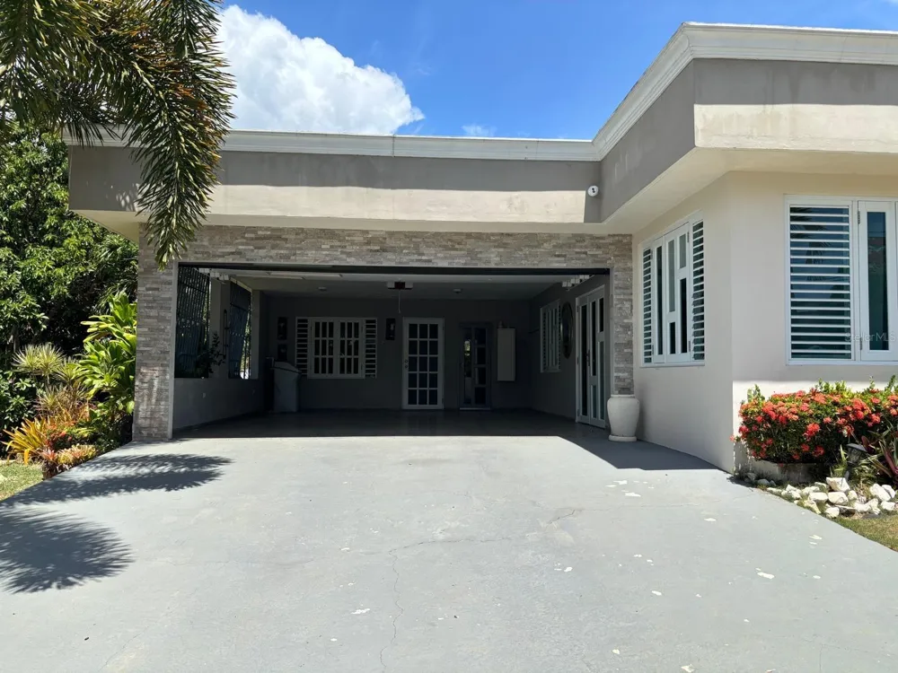 2 RAMAL 685 BO TIERRAS NUEVAS SEC LOS RABANOS Manati, PR 00674